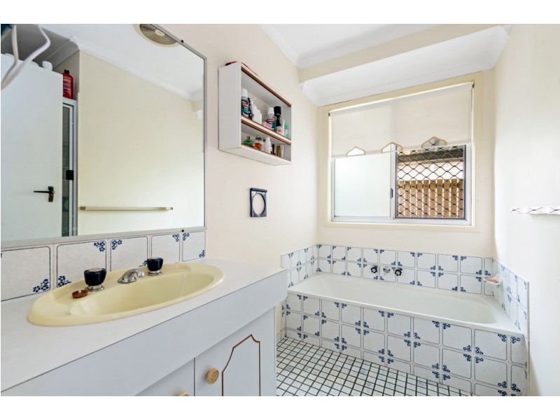 22 Hoffman Street, Mcdowall QLD 4053