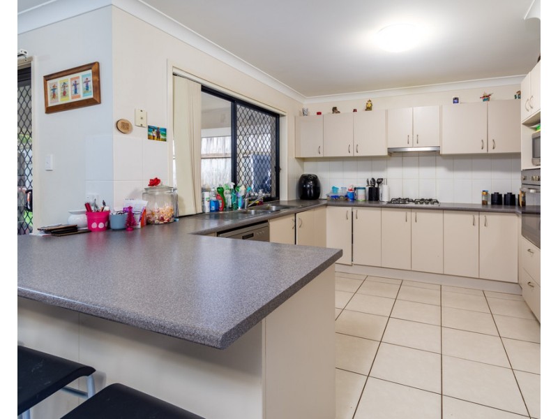 33A Diane Parade, Kallangur QLD 4503