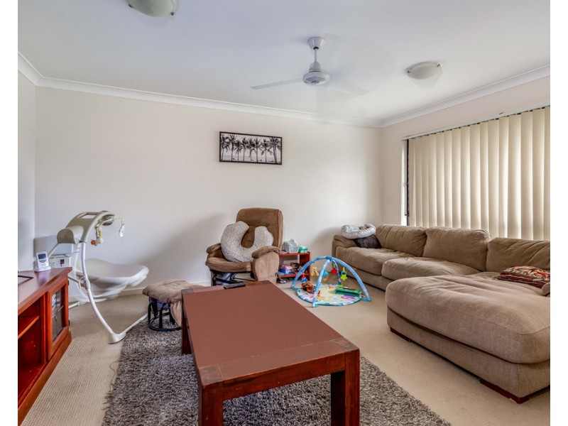 33A Diane Parade, Kallangur QLD 4503