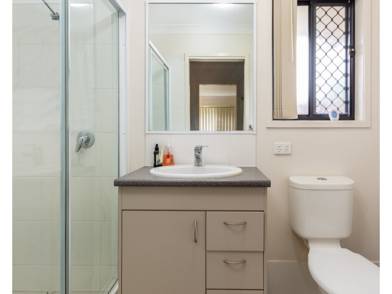 33A Diane Parade, Kallangur QLD 4503