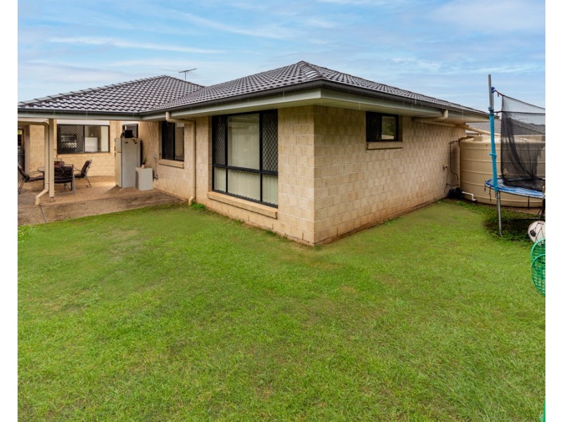 33A Diane Parade, Kallangur QLD 4503