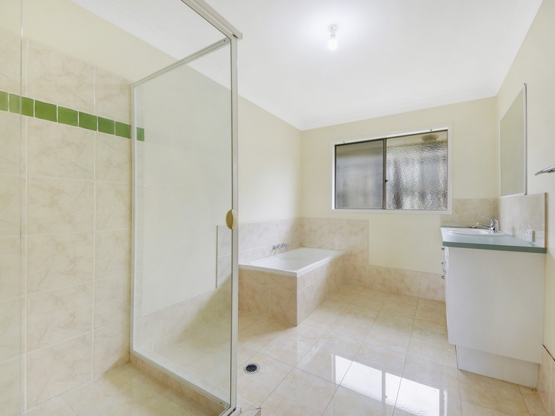 4 Margaret Close, Brighton QLD 4017