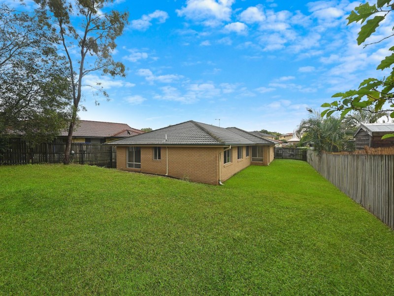 4 Margaret Close, Brighton QLD 4017
