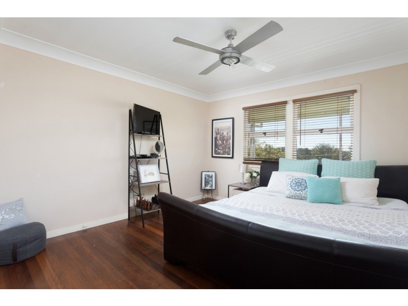 52 Blenheim Street, Chermside West QLD 4032