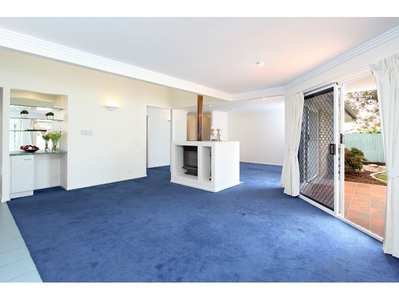 8 Sommerville Place, Chermside West QLD 4032