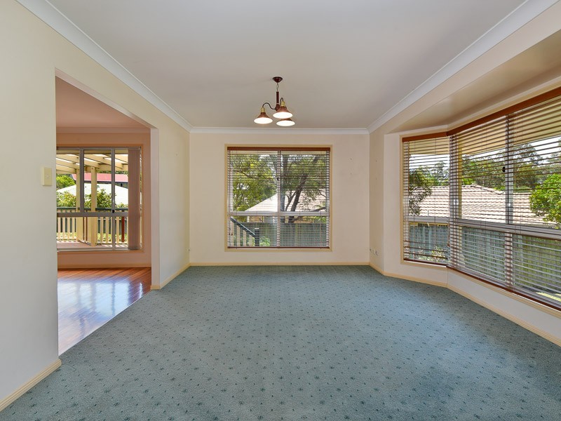 8 Woodvale Court, Everton Hills QLD 4053