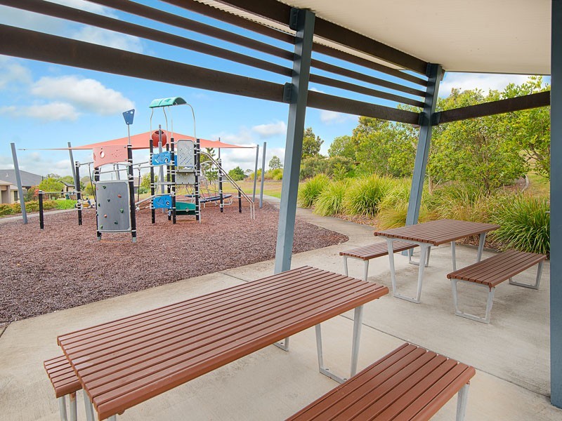 16 Winlock Circuit, Warner QLD 4500