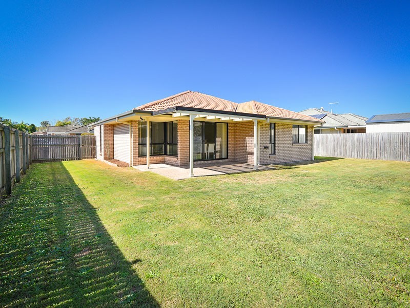 7 Pinewood Street, Wynnum West QLD 4178