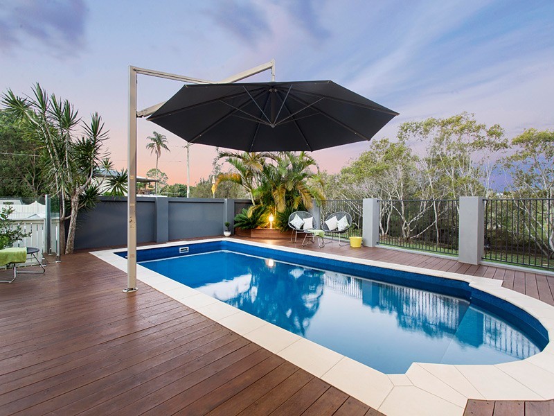 21 Robinson Street, Shorncliffe QLD 4017