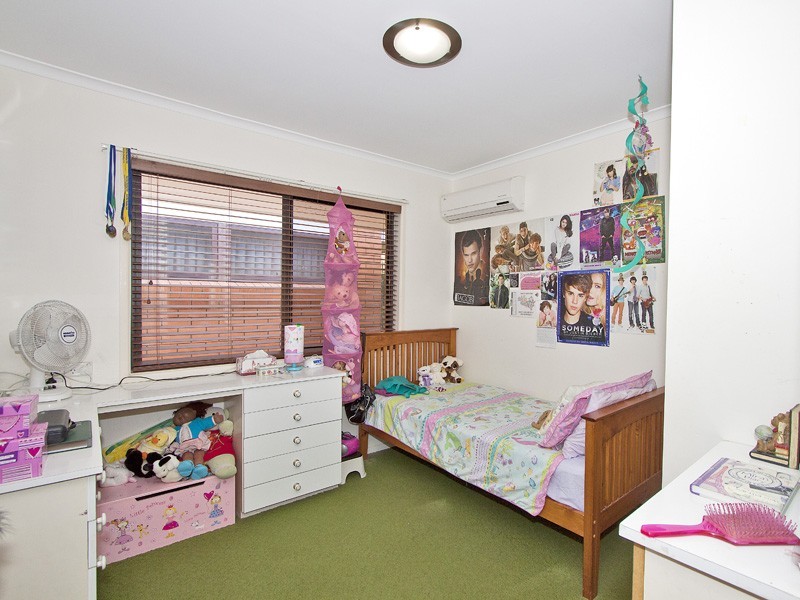 2 Gairdner Place, Aspley QLD 4034