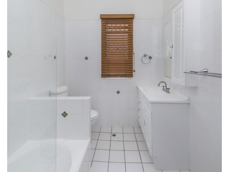 11 Gledson Street, Zillmere QLD 4034