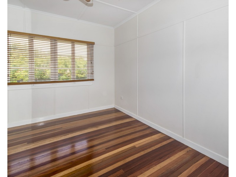 11 Gledson Street, Zillmere QLD 4034