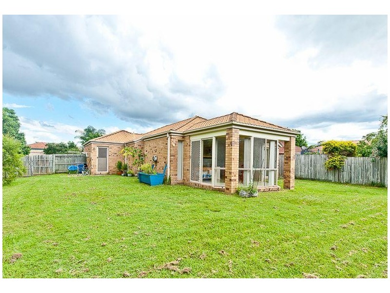 18 Cooper Place, Carseldine QLD 4034