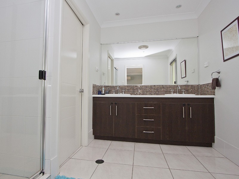 16 Greygum Street, North Lakes QLD 4509