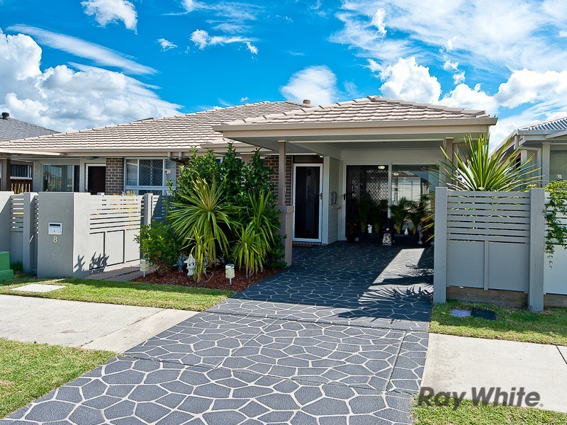 8 Hinchinbrook Avenue, Fitzgibbon QLD 4018