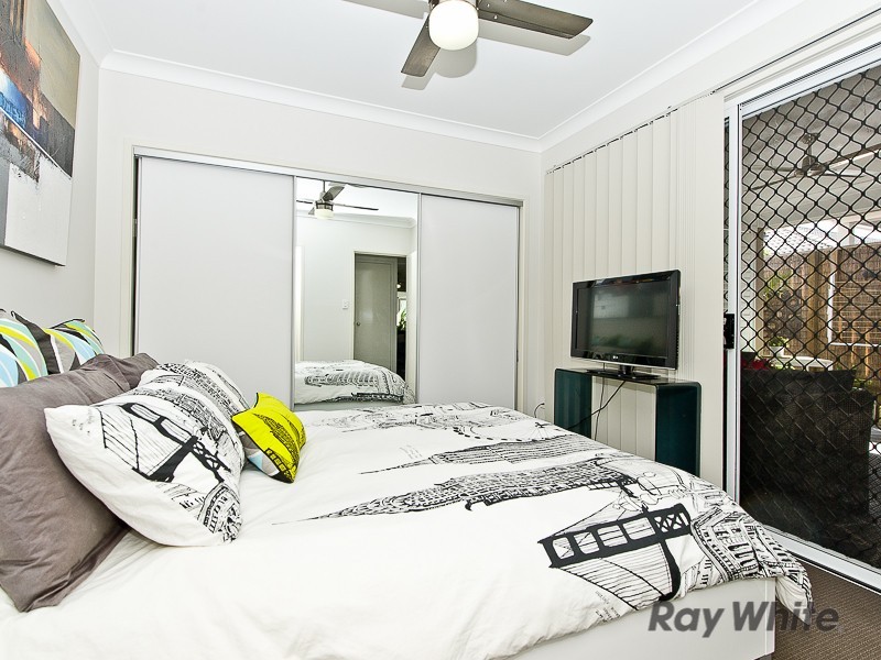 8 Hinchinbrook Avenue, Fitzgibbon QLD 4018