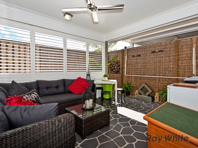 8 Hinchinbrook Avenue, Fitzgibbon QLD 4018