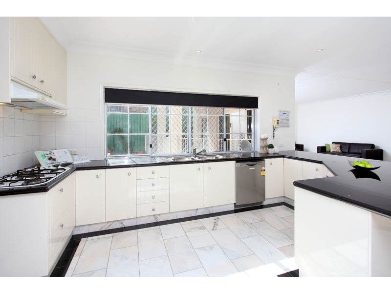 33 Hillcrest Street, Aspley QLD 4034