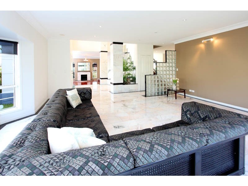 33 Hillcrest Street, Aspley QLD 4034