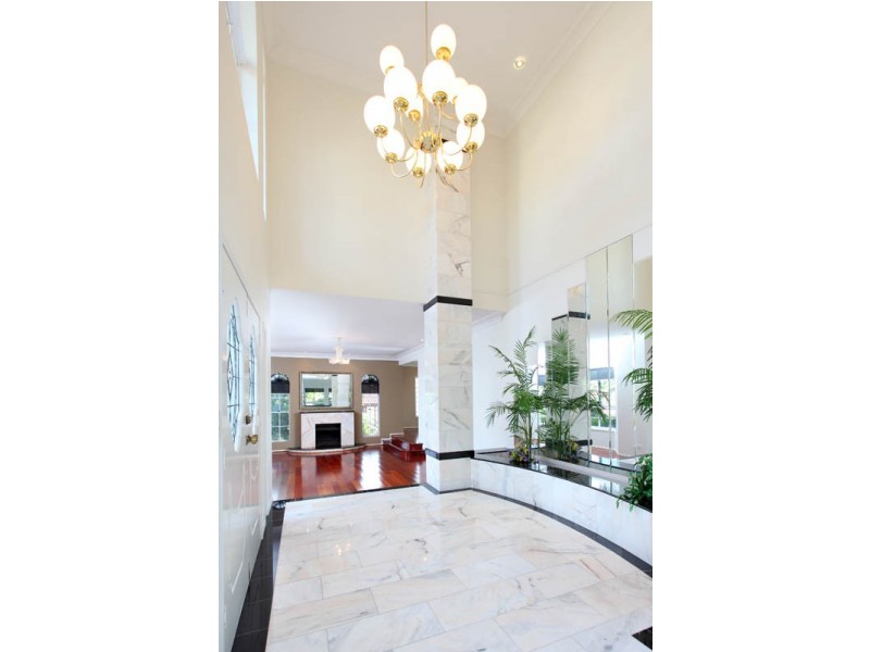 33 Hillcrest Street, Aspley QLD 4034