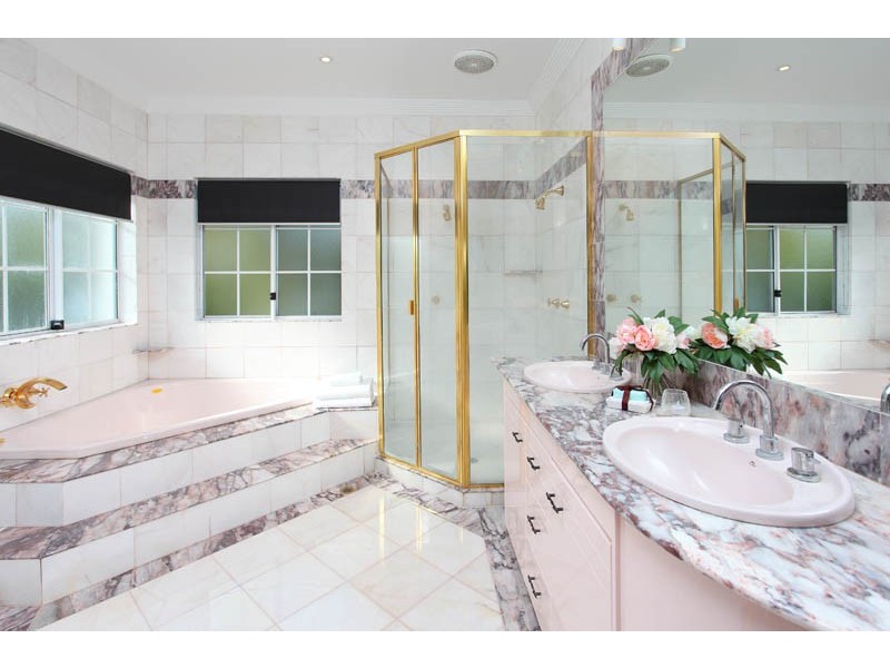 33 Hillcrest Street, Aspley QLD 4034