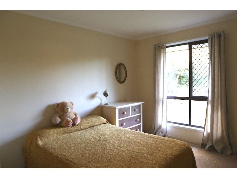 5 Flamingo Drive, Albany Creek QLD 4035