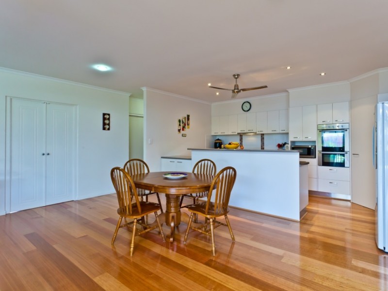 42 Singleton Place, Carseldine QLD 4034