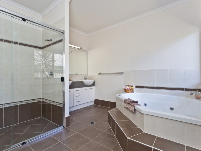 42 Singleton Place, Carseldine QLD 4034