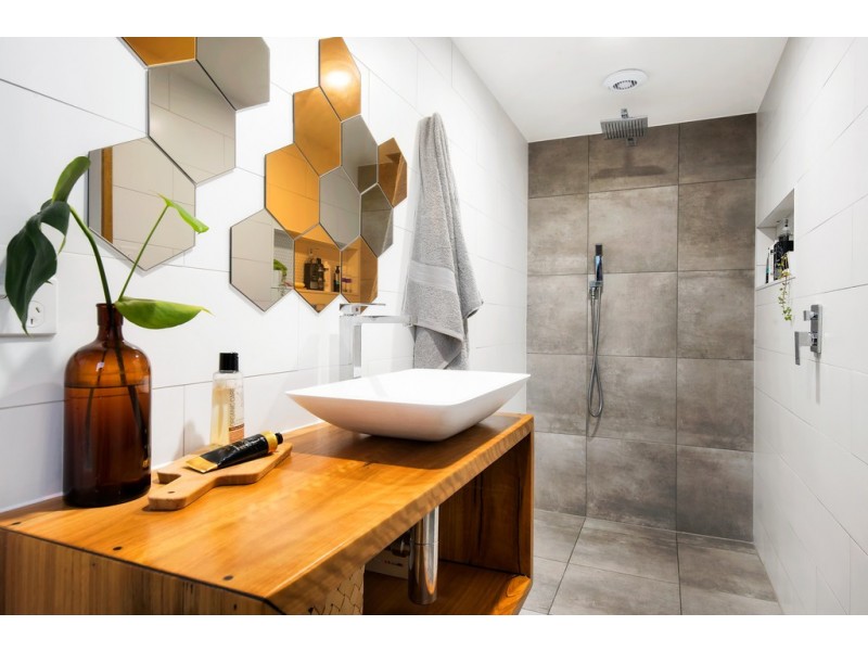 11 Danaus Court, Eatons Hill QLD 4037