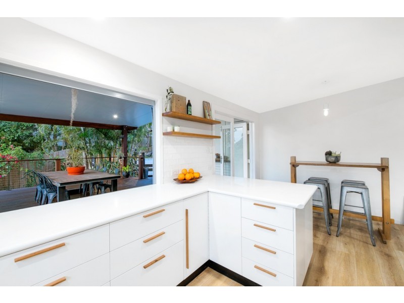 11 Danaus Court, Eatons Hill QLD 4037