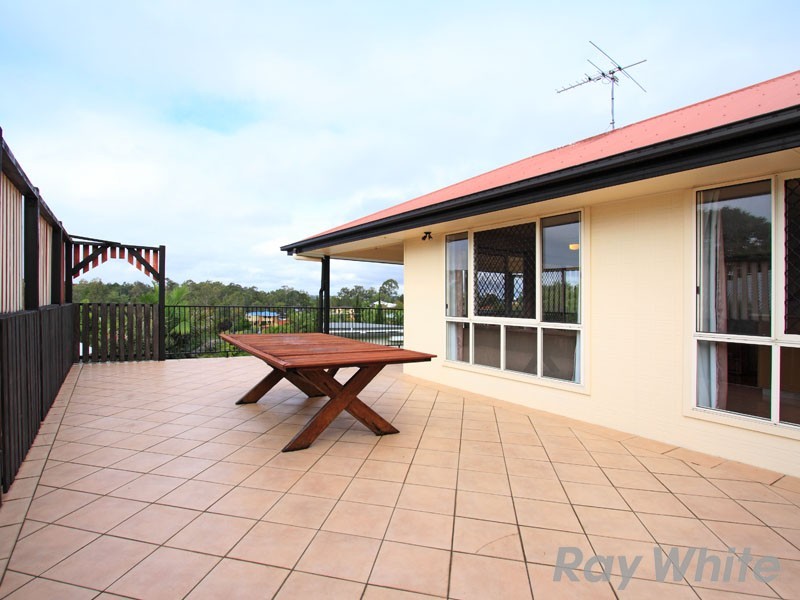 41 Washbrook Crescent, Petrie QLD 4502