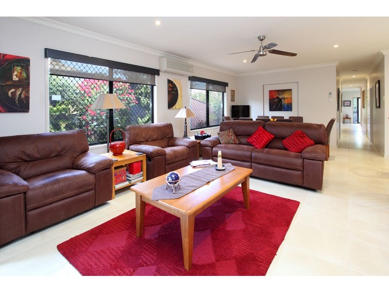 3 Coonawarra Drive, Carseldine QLD 4034