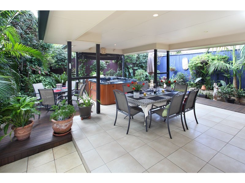 3 Coonawarra Drive, Carseldine QLD 4034