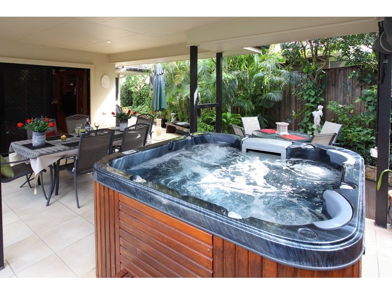 3 Coonawarra Drive, Carseldine QLD 4034