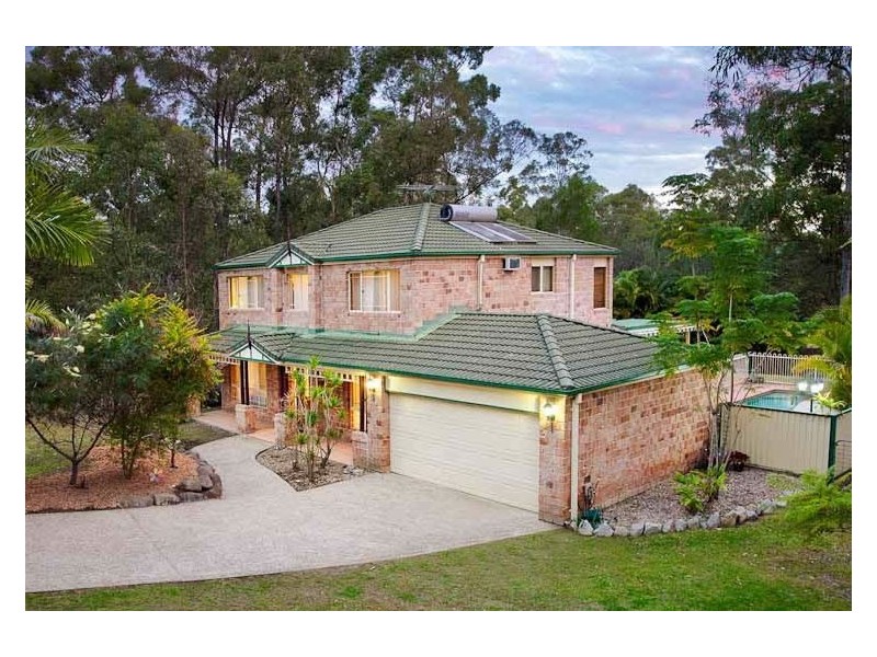 10 Spotted Gum Lane, Cashmere QLD 4500