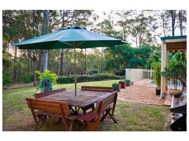 10 Spotted Gum Lane, Cashmere QLD 4500