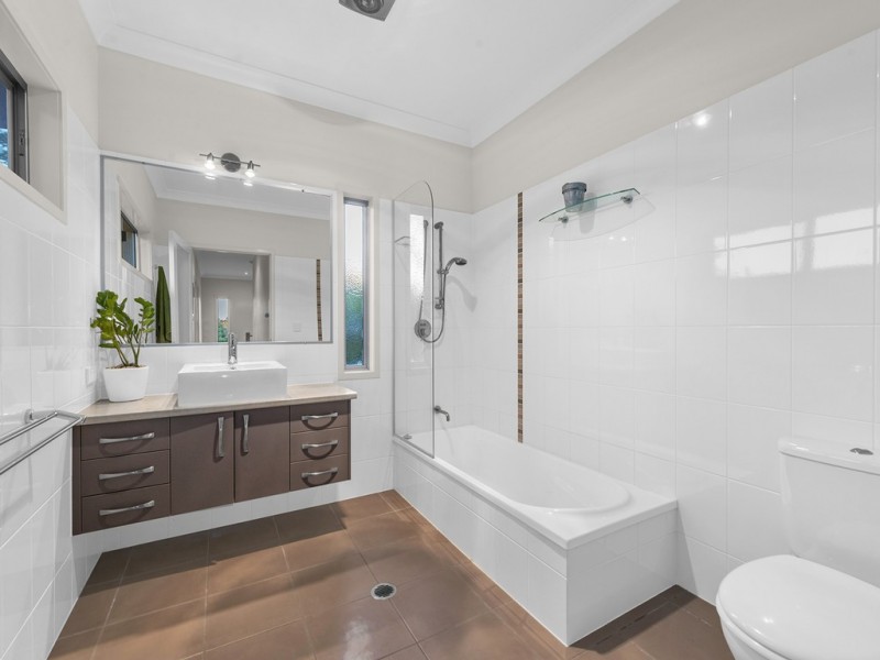 11 Maple Street, Wavell Heights QLD 4012