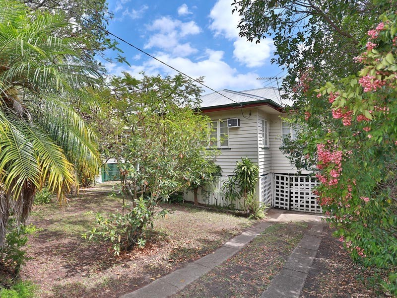 139 Rode Road, Wavell Heights QLD 4012