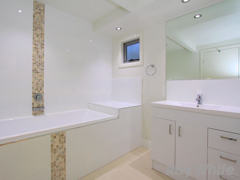 8 Waruda Street, Bracken Ridge QLD 4017