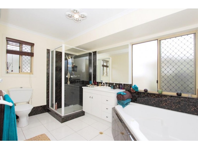 16 Tulip Tree Road, Murrumba Downs QLD 4503