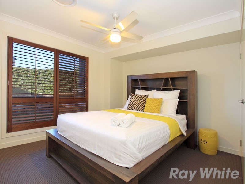 16 Alberic Court, Eatons Hill QLD 4037