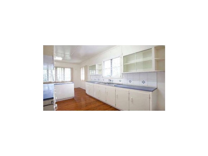 11 Strathdale Street, Aspley QLD 4034