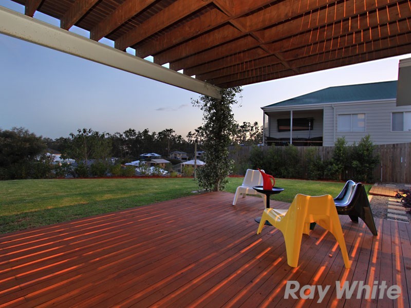 10 Roundelay Court, Eatons Hill QLD 4037