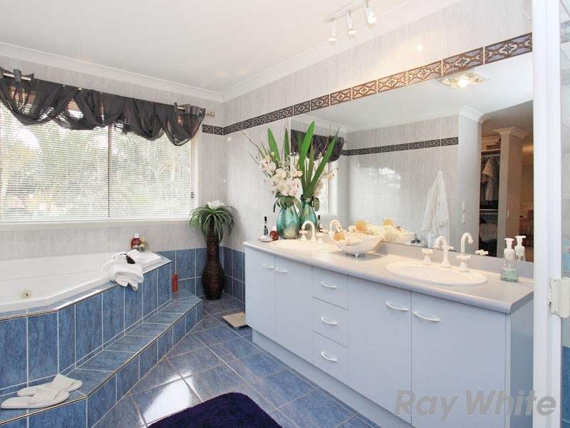 7 Nikita Close, Carseldine QLD 4034