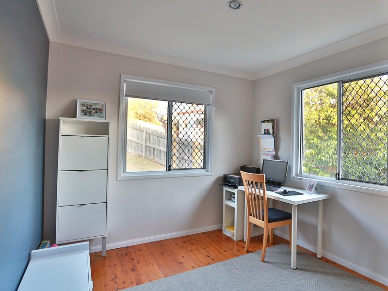 4 Glendore Court, Eatons Hill QLD 4037