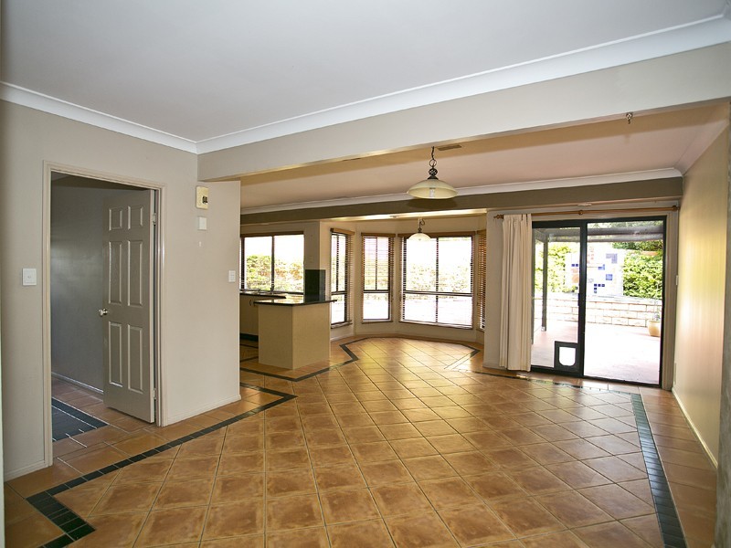 17 Waterford Place, Bridgeman Downs QLD 4035