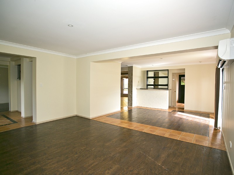 17 Waterford Place, Bridgeman Downs QLD 4035