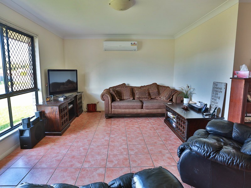 3 Daniella Drive, Marsden QLD 4132