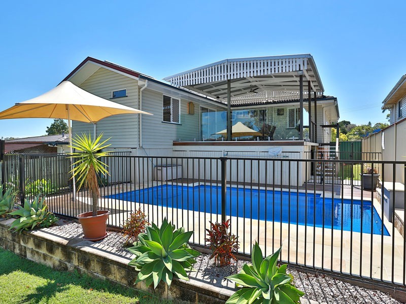 11 Sandra Street, Geebung QLD 4034