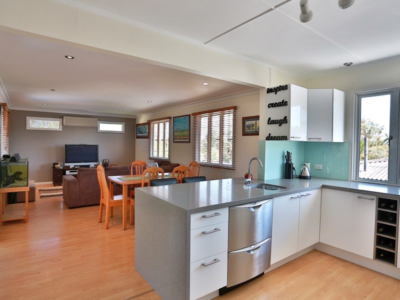 11 Sandra Street, Geebung QLD 4034